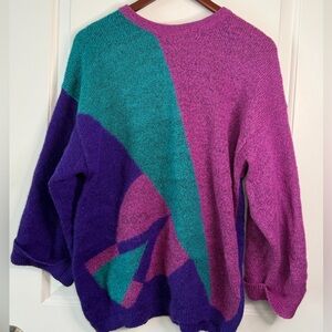 Vintage Women’s Large Lightweight Retro Color-block Knit Crewneck Sweater